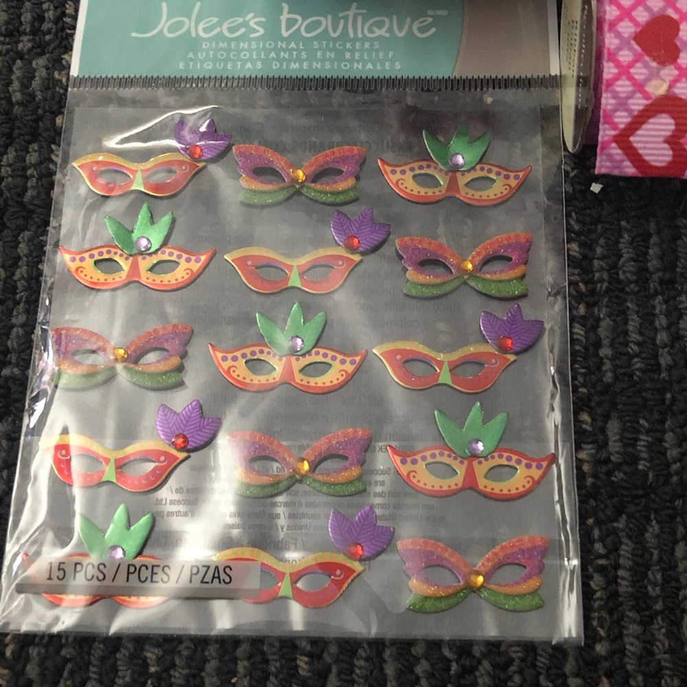 🛍️ Silver Sequin Bow with Colorful Ribbons - Picture 2 of 5